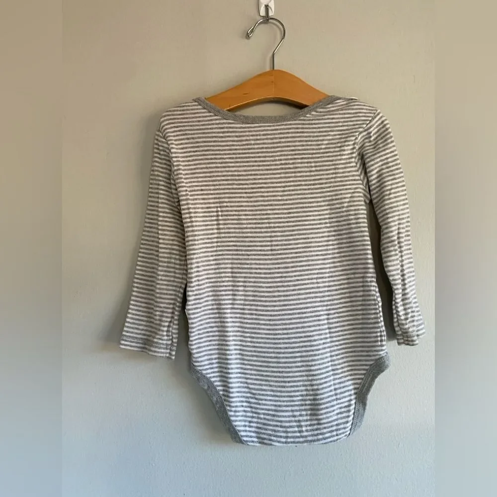 Organic Burt’s bees baby longsleeve One Piece Grey Striped 24M